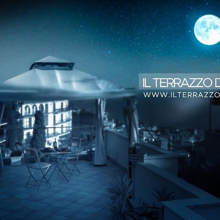 タオルミーナ Il Terrazzo Di Marluヴィラ エクステリア 写真