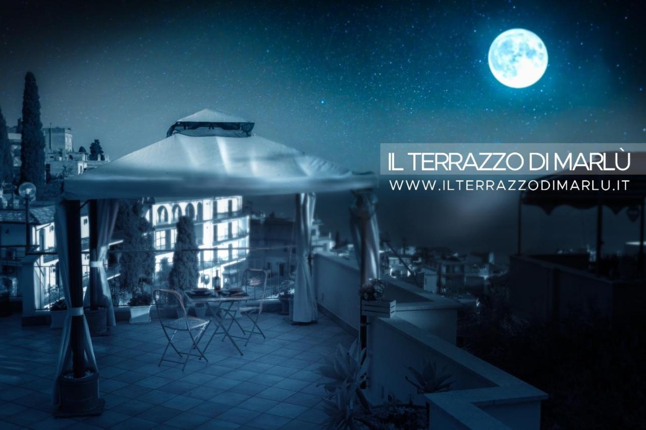 タオルミーナ Il Terrazzo Di Marluヴィラ エクステリア 写真